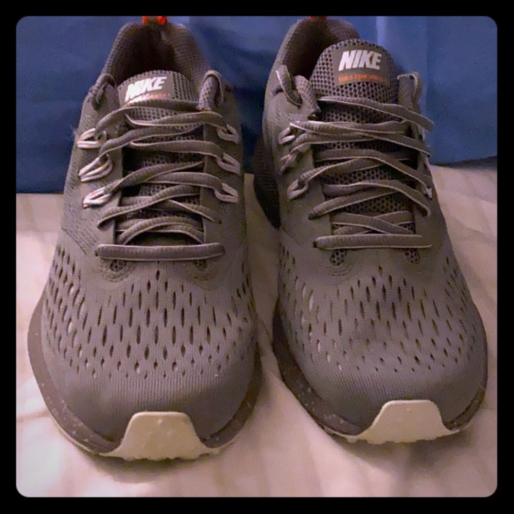 Nike Sheild Women’s Running shoes